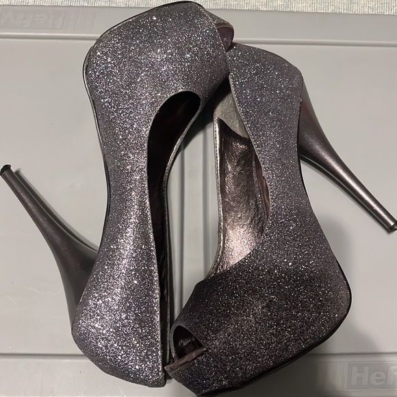 Steve Madden heels - Picture 2 of 4